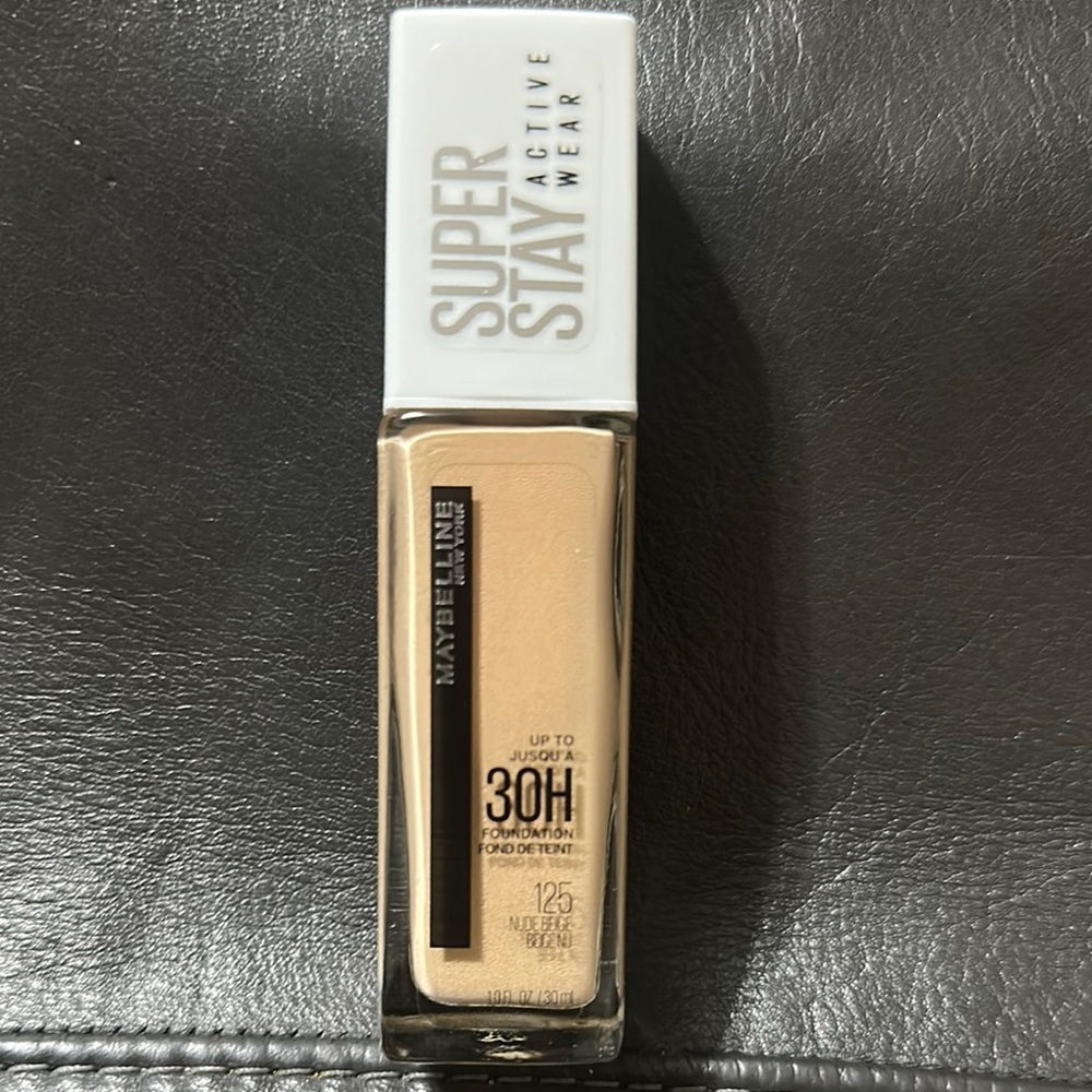 Maybelline Cream Foundation Long-Lasting Coverage